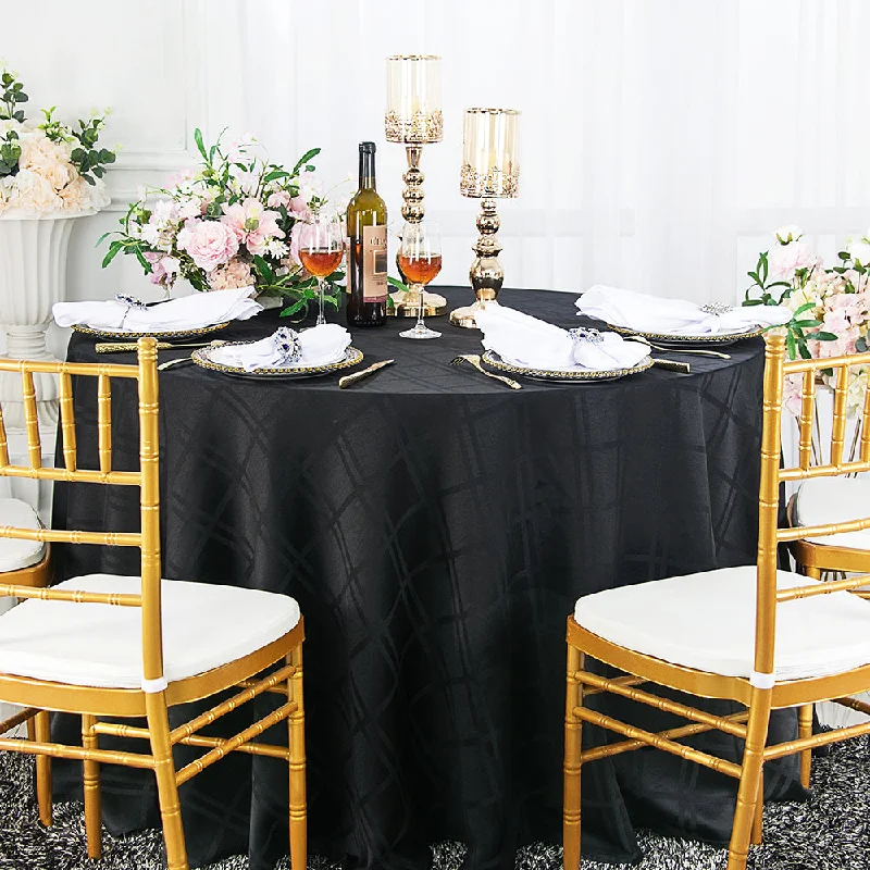 132" Seamless Round Plaid Jacquard Polyester (220 GSM) Tablecloth - Black (1pc)