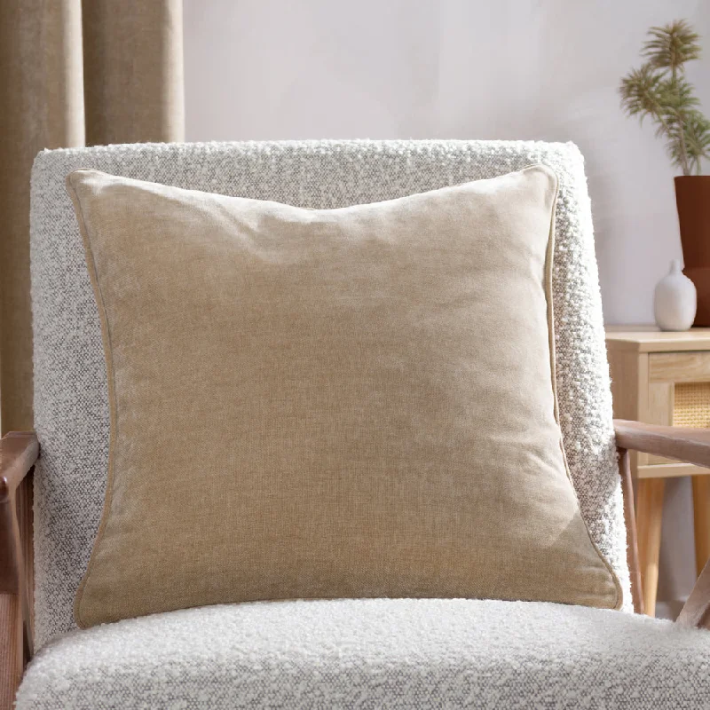 Heavy Chenille Piped Cushion Natural