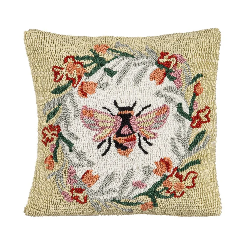 Bee Hooked Indoor/Outdoor Pillow 4P4990