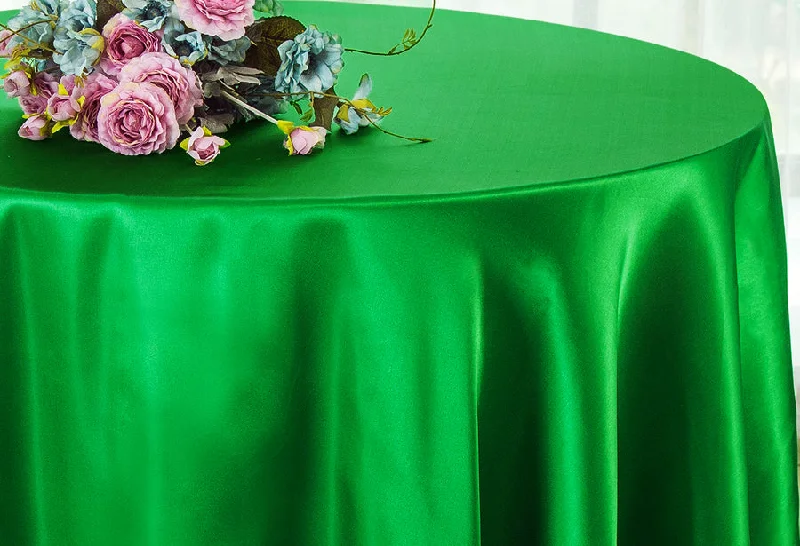 120" Seamless Round Satin Tablecloth - Emerald Green (1pc)